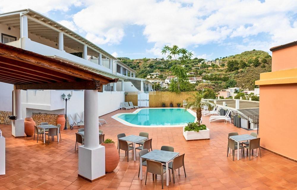 Hotel Villa Cute - Hvc Lipari  Exteriör bild