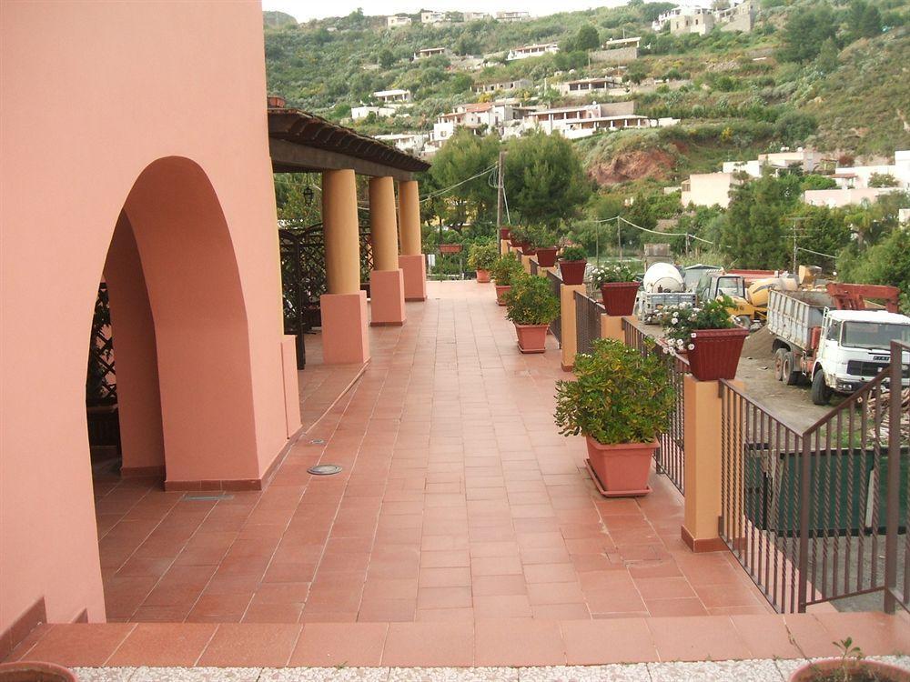 Hotel Villa Cute - Hvc Lipari  Exteriör bild