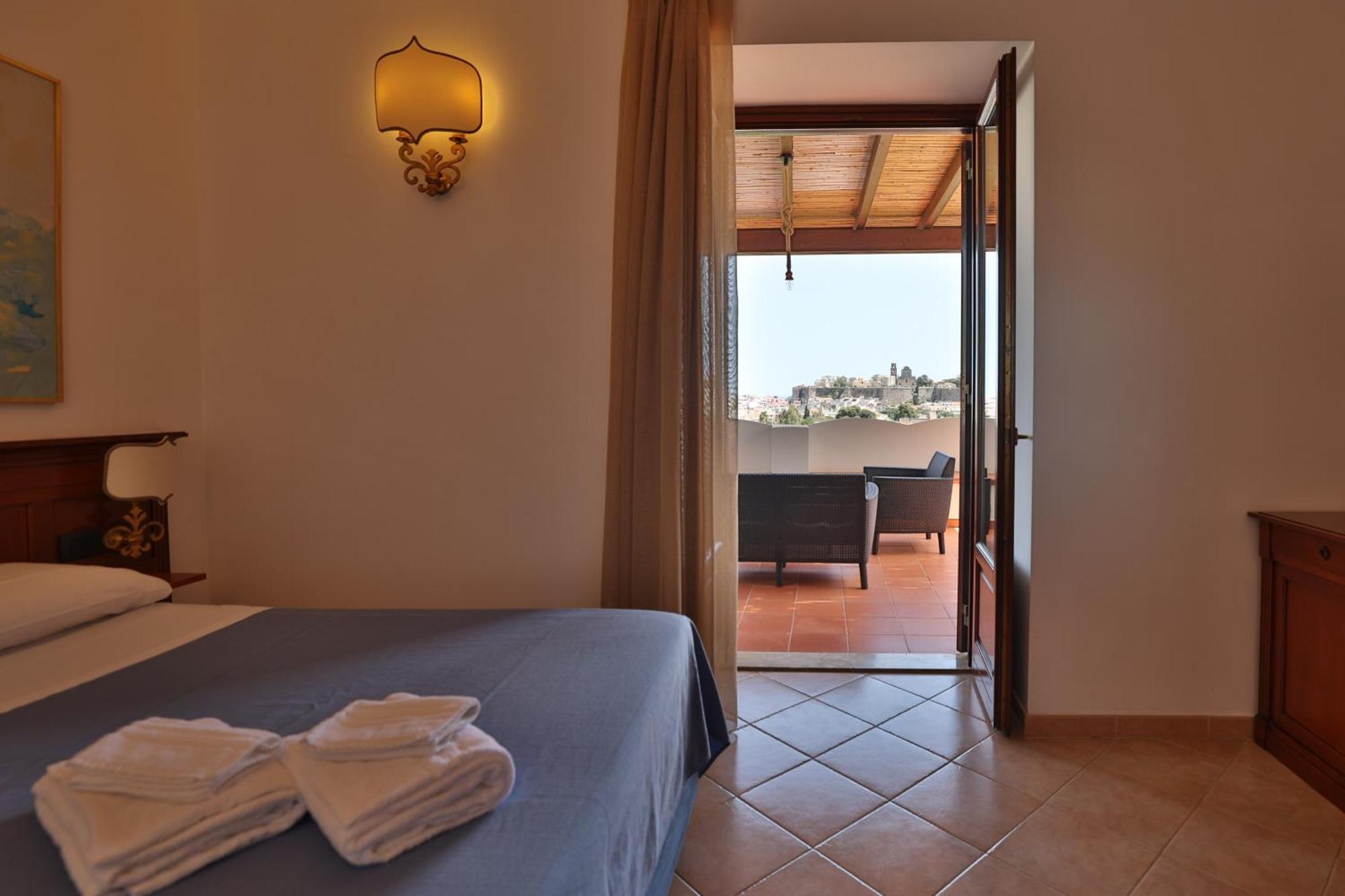Hotel Villa Cute - Hvc Lipari  Exteriör bild