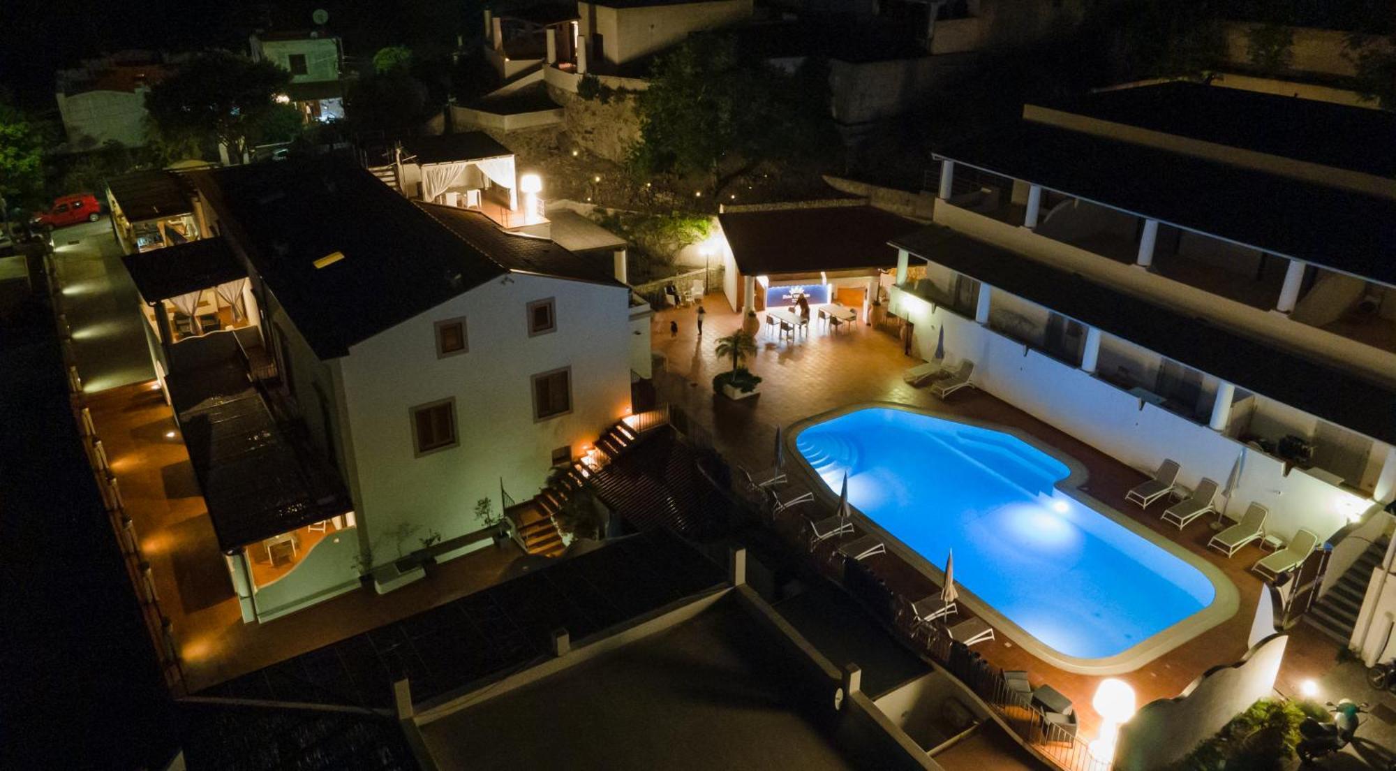 Hotel Villa Cute - Hvc Lipari  Exteriör bild