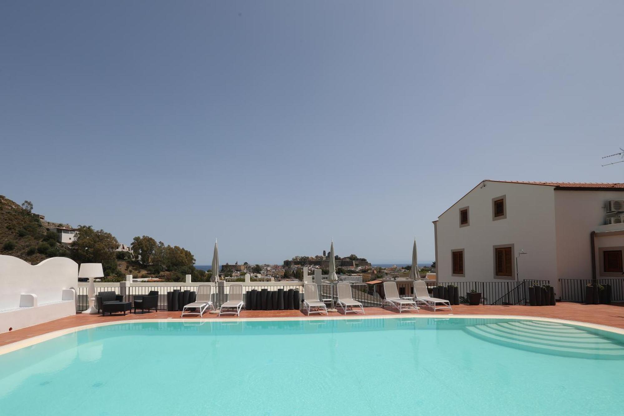 Hotel Villa Cute - Hvc Lipari  Exteriör bild