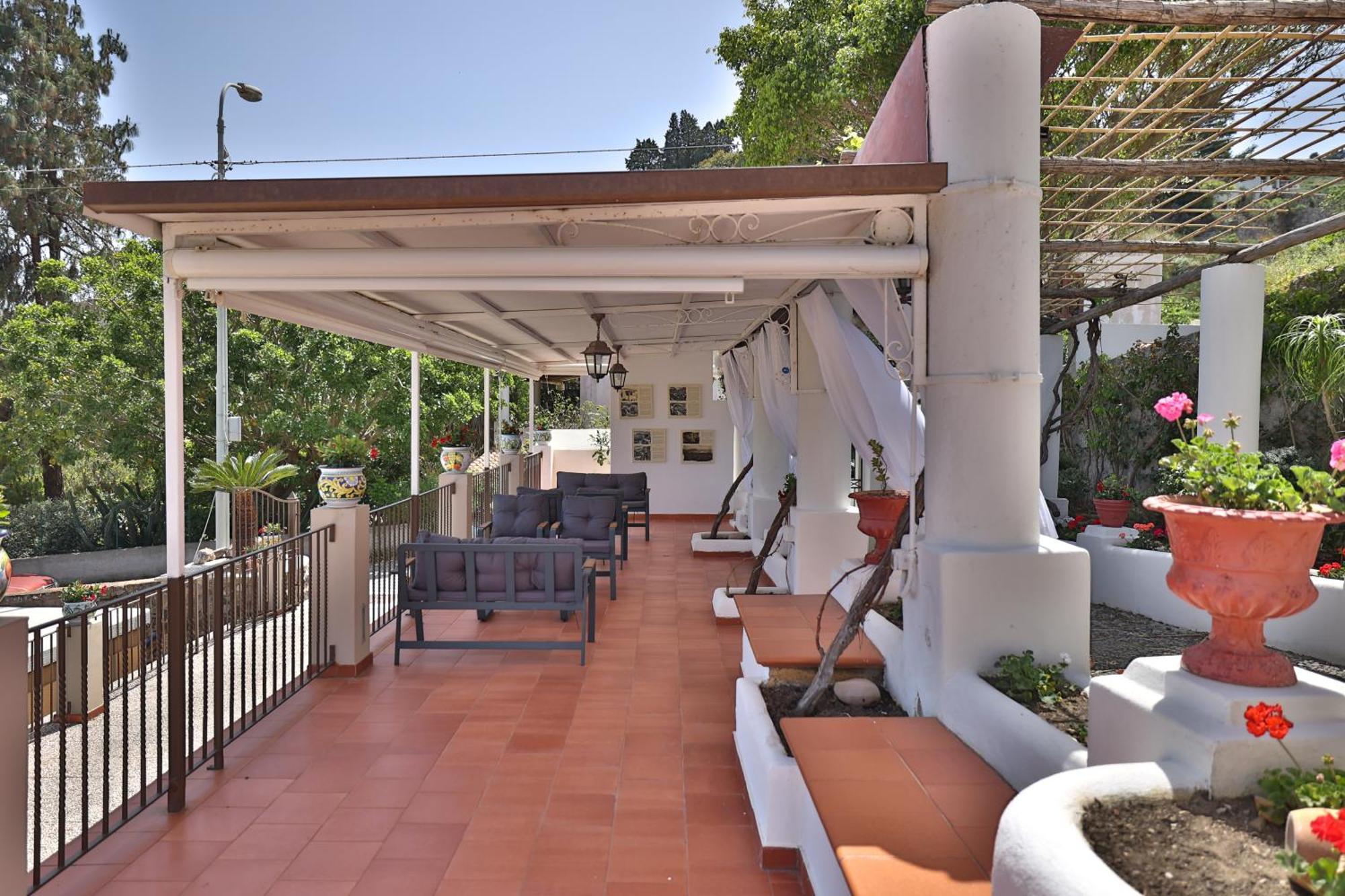 Hotel Villa Cute - Hvc Lipari  Exteriör bild