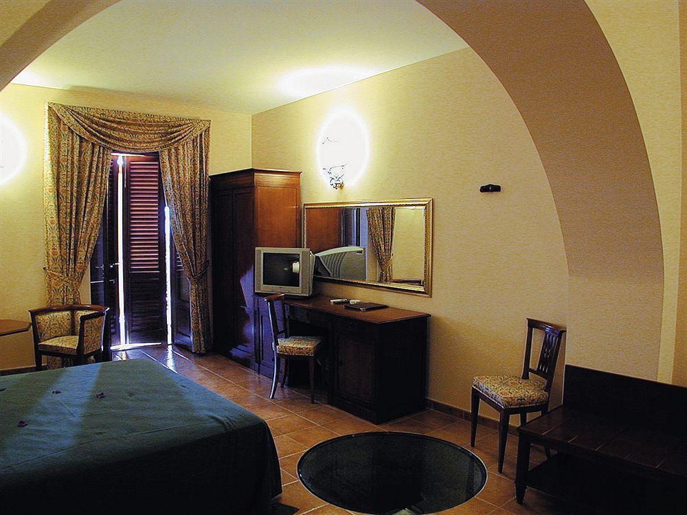Hotel Villa Cute - Hvc Lipari  Exteriör bild